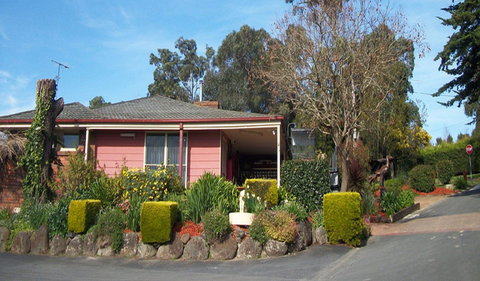 Lilydale Pine Hill Caravan Park - ACT Tourism 2