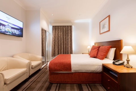 Mercure Canberra - ACT Tourism 0