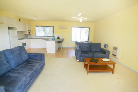 Nautilus Apartments Merimbula - ACT Tourism 1