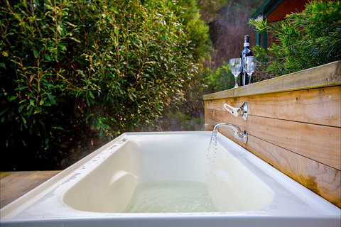 Partridge Farm - ACT Tourism 0