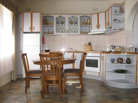 Peel Cottage - ACT Tourism 2