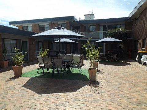 Surfside Holiday Apartments - ACT Tourism 2