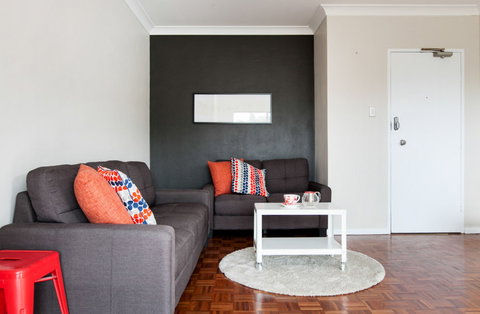 The Beachside Apartment - ACT Tourism 1