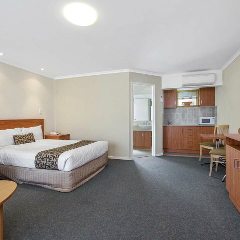 Thunderbird Motel - ACT Tourism 1