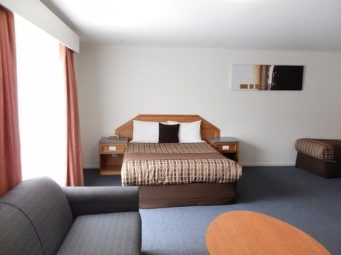 Thunderbird Motel - ACT Tourism 2