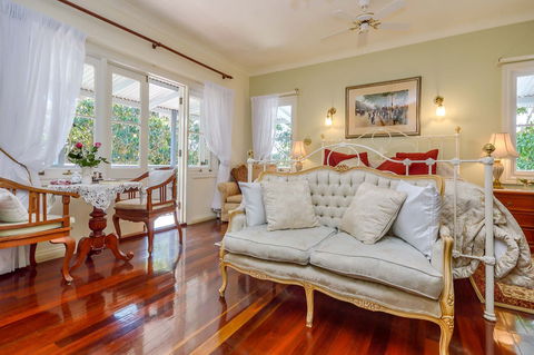 Amore Mt Tamborine - ACT Tourism 0