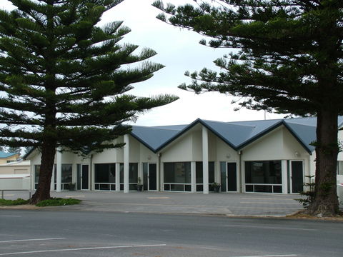 Beachport Caravan Park - ACT Tourism 2
