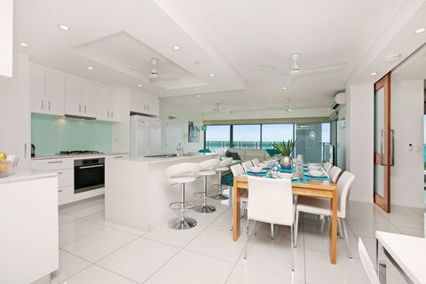 Beachlife Sea Spray Apartment - ACT Tourism 1