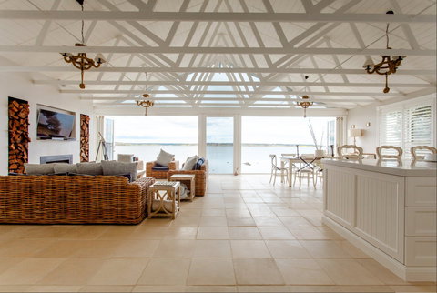 Campbell Point House - ACT Tourism 2