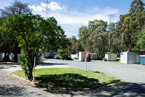 Deniliquin Car-O-Tel And Caravan Park - ACT Tourism 0