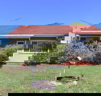 Driftwood at Blacksmiths - ACT Tourism