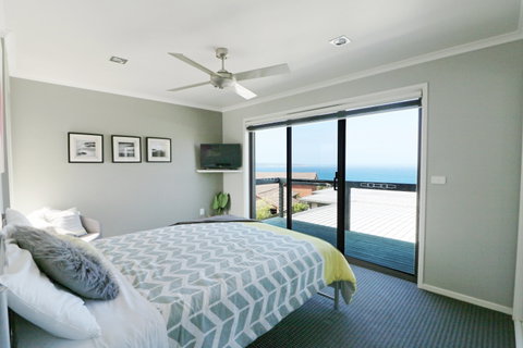 Eagle Heights Holiday Units - Panorama Units - ACT Tourism 2