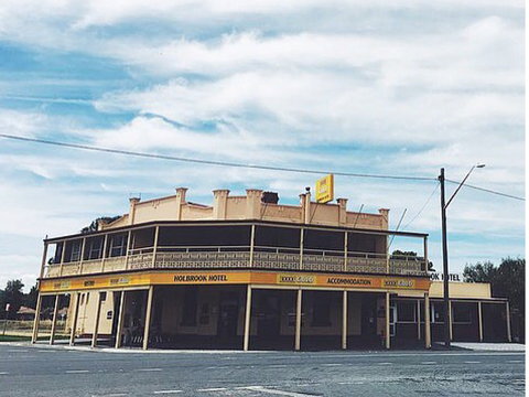Holbrook Hotel - ACT Tourism 0