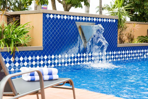 Mackay Resort Motel - ACT Tourism 1