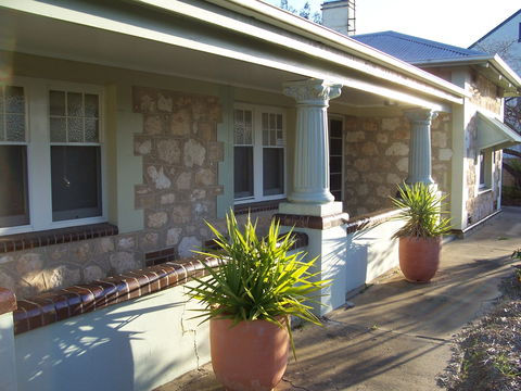 MacDonnell House, Naracoorte - ACT Tourism 0