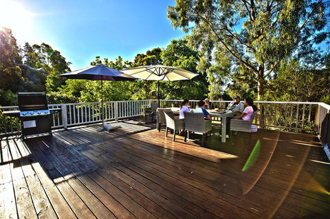 Namaste - ACT Tourism 0