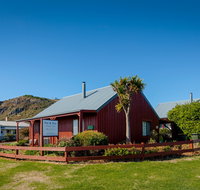 Pol and Pen Holiday Cottages - ACT Tourism