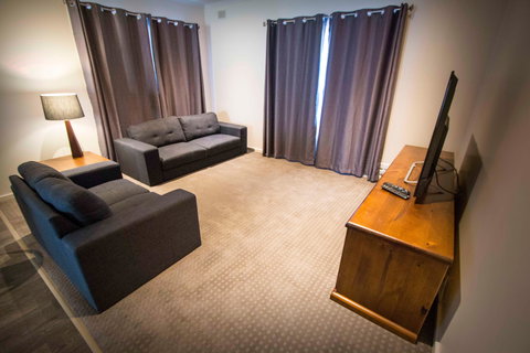 River View Rest - ACT Tourism 1