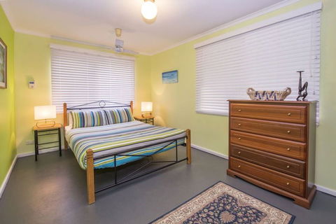 Swell Shack - ACT Tourism 1
