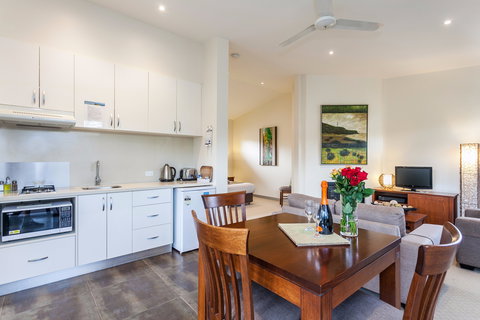 Aireys Inlet Getaway Resort - ACT Tourism 1