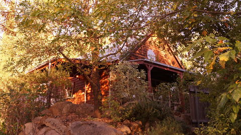 Artscape Cottage Beechworth - ACT Tourism 0
