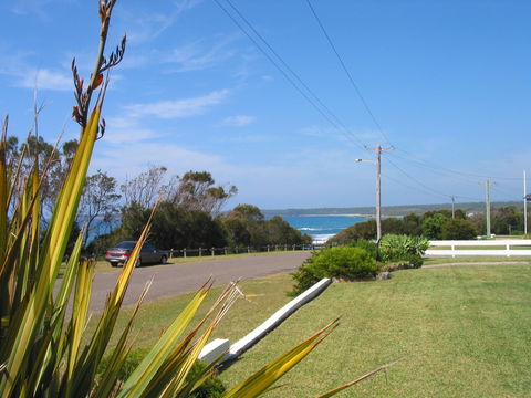 Berrara Cove Beach House - ACT Tourism 0