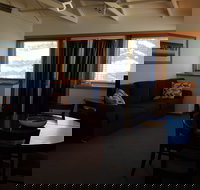 Blue Manna Waters  Apartment A - ACT Tourism