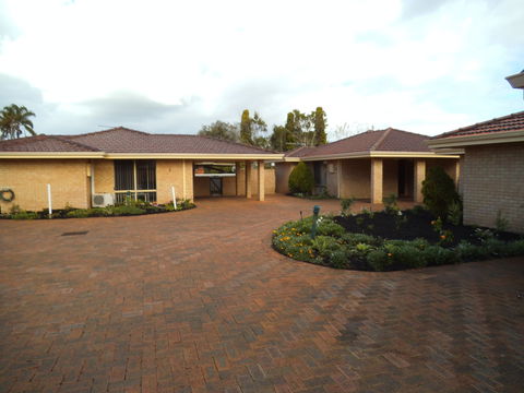 Busselton Seaside Escape Apartment - ACT Tourism 0