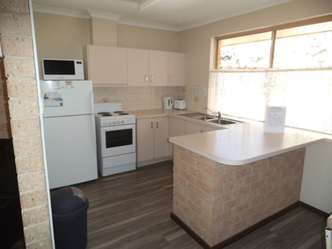Busselton Seaside Escape Apartment - ACT Tourism 1