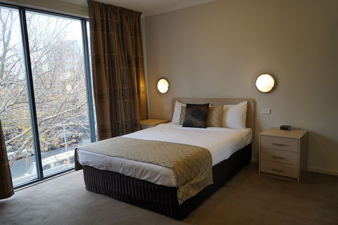 Carlton Lygon Lodge - ACT Tourism 0