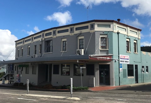 Commercial Hotel Motel Lithgow - ACT Tourism 1
