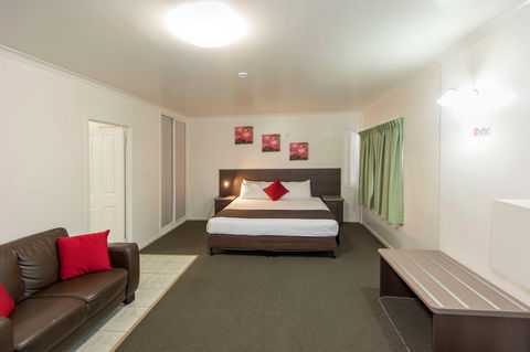Coral Sands Motel - ACT Tourism 1