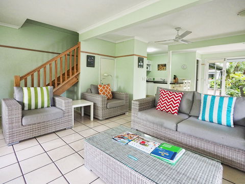 Coral Beach Noosa Resort - ACT Tourism 1
