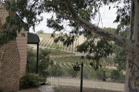 Glen Ayr Cottages - ACT Tourism 0