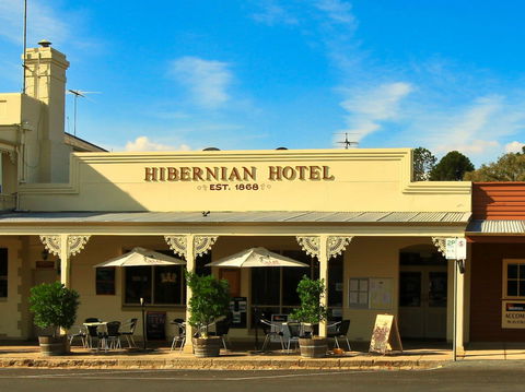Hibernian Hotel Apartments - ACT Tourism 0