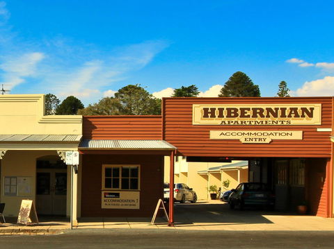Hibernian Hotel Apartments - ACT Tourism 1