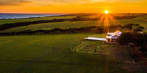 Mistere On Kangaroo Island - ACT Tourism 1