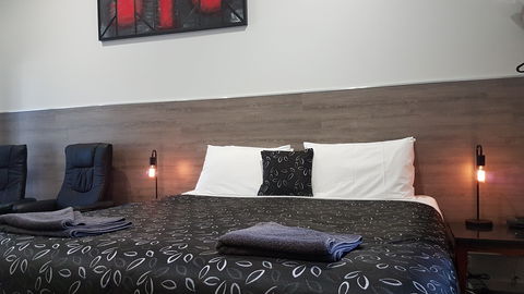 Motel24seven And Apartments - ACT Tourism 1