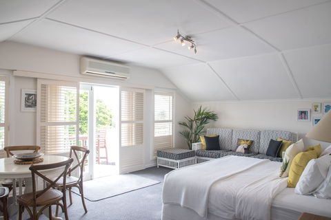 Plantation House At Whitecliffs - ACT Tourism 2