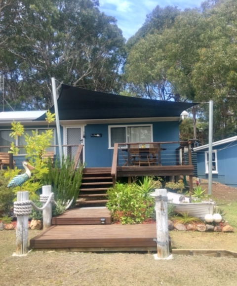 Retro Cottage - ACT Tourism 0