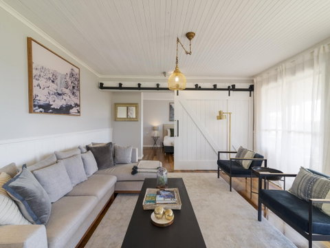Stargazers Luxury Cottage - ACT Tourism 0