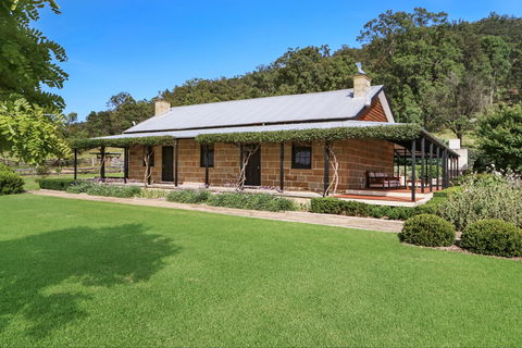 The Glen - ACT Tourism 0