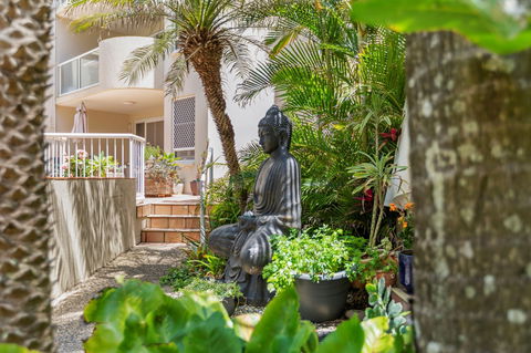 The Burlington Holiday Apartments - ACT Tourism 1