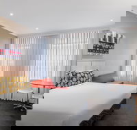 Travelodge Hotel Sydney Martin Place - ACT Tourism