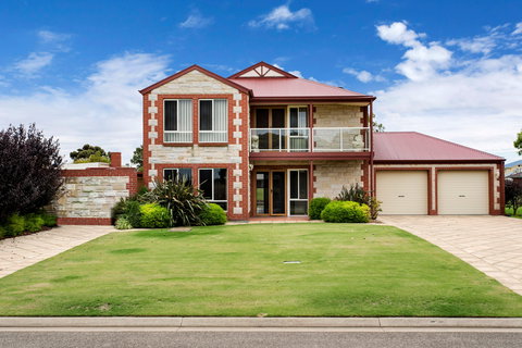 Windy's At Wellington - ACT Tourism 0