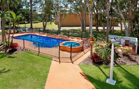 Yamba Aston Motel - ACT Tourism 2