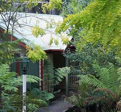 Eagle Hammer Cottages - ACT Tourism 1