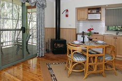 Eagle Hammer Cottages - ACT Tourism 5
