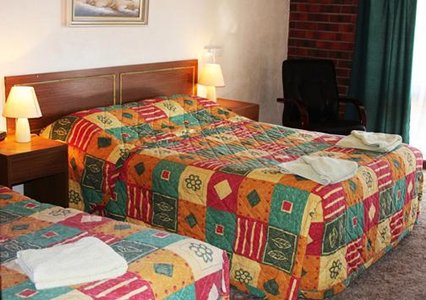 Zero Inn Motel - ACT Tourism 1