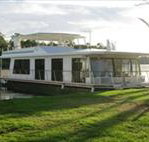 Cloud 9 Houseboats - ACT Tourism